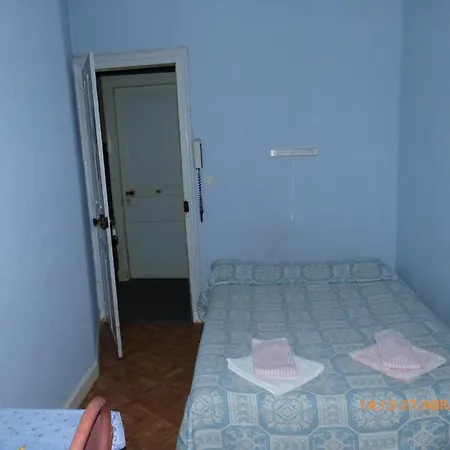 Marial 2* Λούρδη